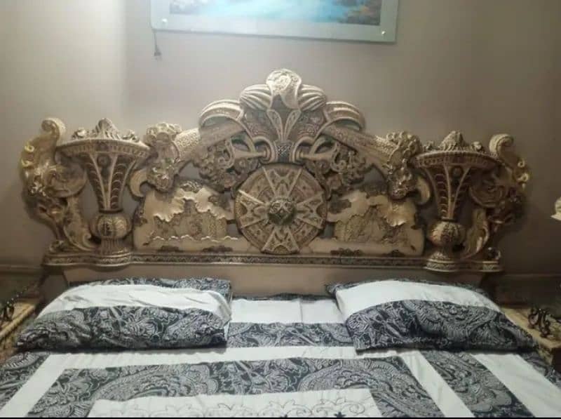 king size bed 1