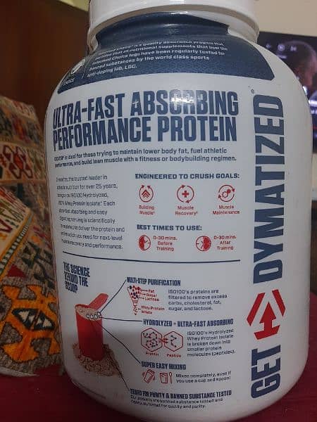 Dynamite ISO100 Protien shake / Gym Supplement 1