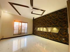 10 Marla Ground Portion For Rent In Phase 8 Bahria Town