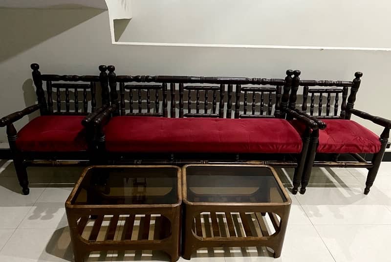 5 Seater wooden sofa Set along with 2 tables 0