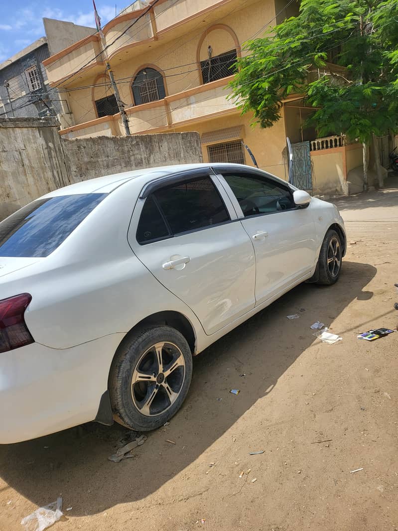 Toyota Belta 2008 3