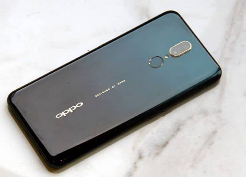 Oppo F-11 for sale 4GB / 64GB 3