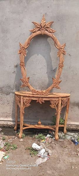 console table with mirror frame 0