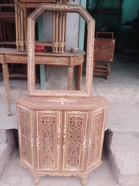 console table with mirror frame 1