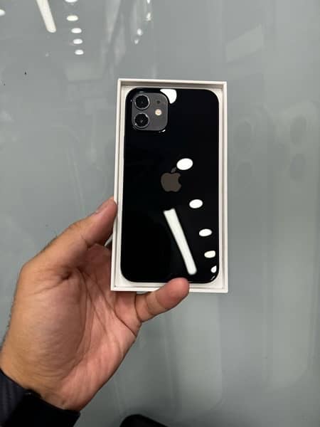 iPhone 12 64gb PTA Approved 4
