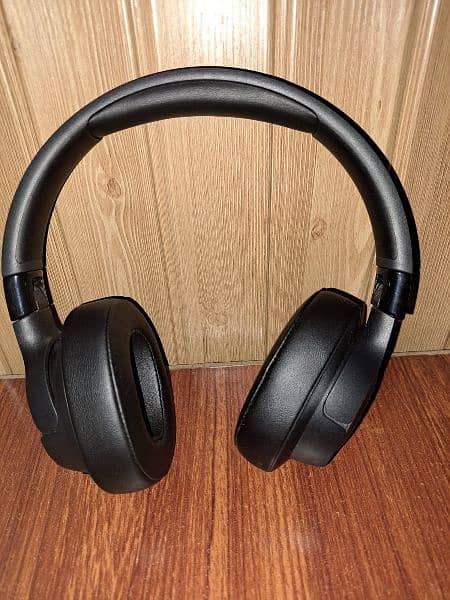 JBL TUNE 720 WIRELESS HEADPHONES 2