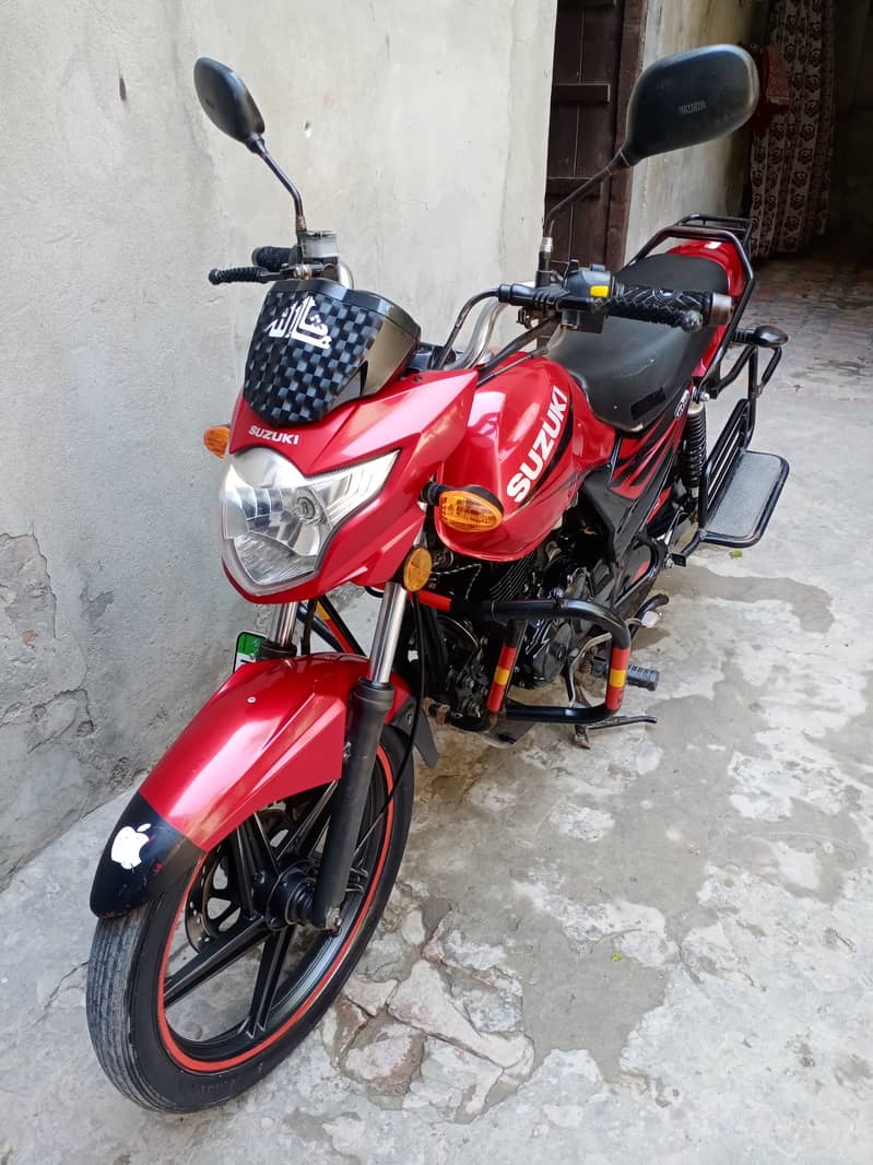 Suzuki GR 150 (2018) 3