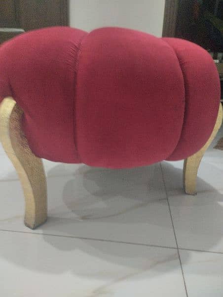 2round style stool 4sale 1