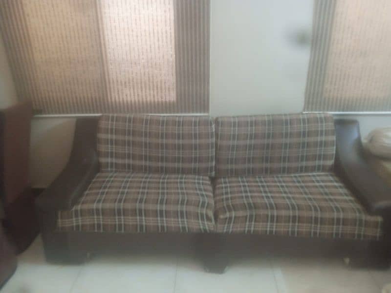 5 seater sofa set urgent sale 1