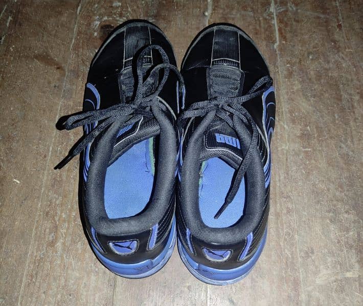 Original PUMA Men's black casual shoes 3