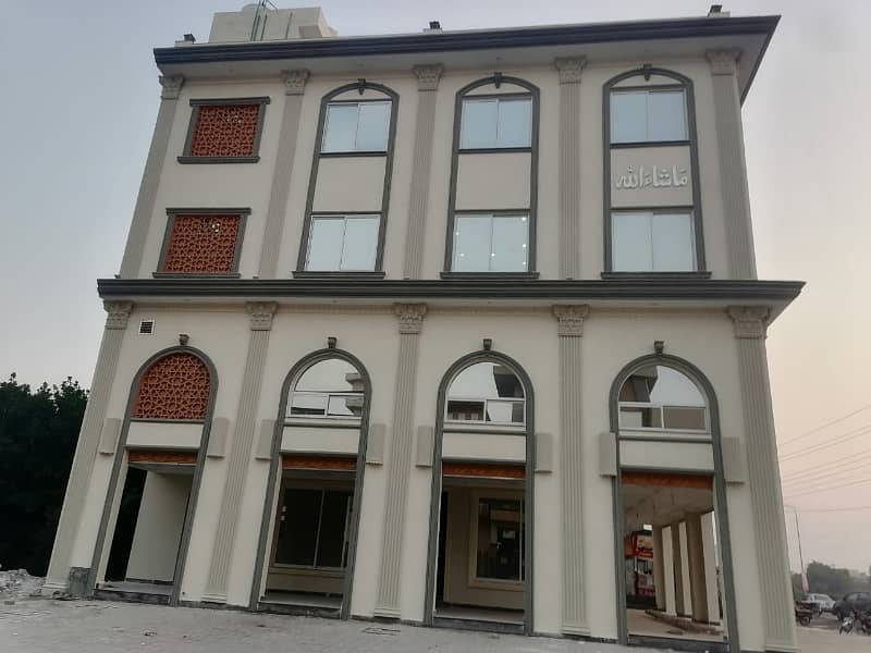 8 MARLA PLAZA AVAILABLE FOR RENT IN VALENCIA TOWN LAHORE 2