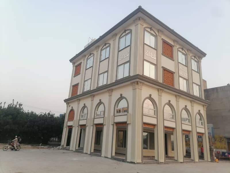 8 MARLA PLAZA AVAILABLE FOR RENT IN VALENCIA TOWN LAHORE 4