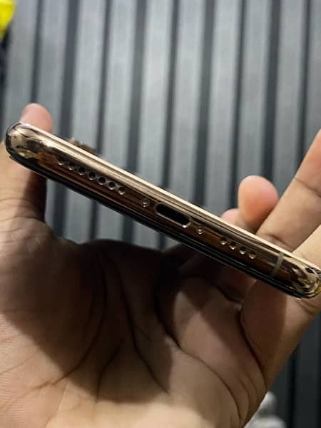 Iphone  Xs Max (Pta Approved) 256 GB 2