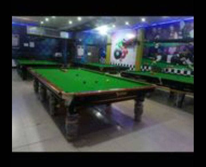 Red & White Snooker Club 2