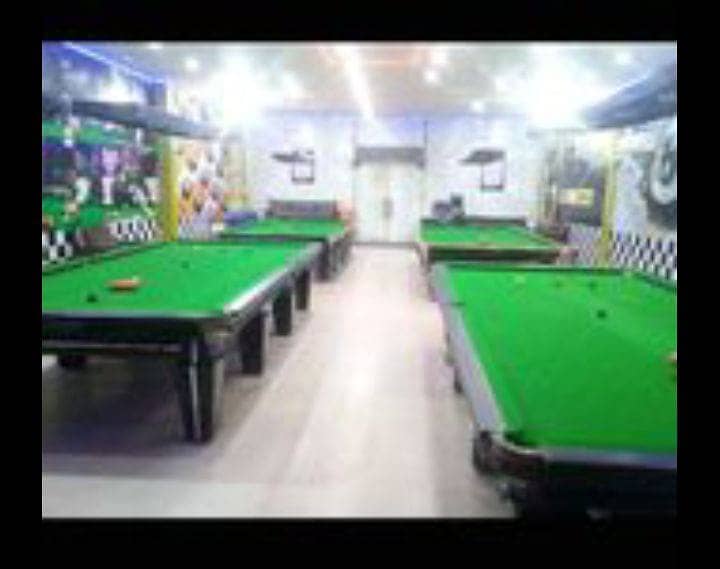 Red & White Snooker Club 9
