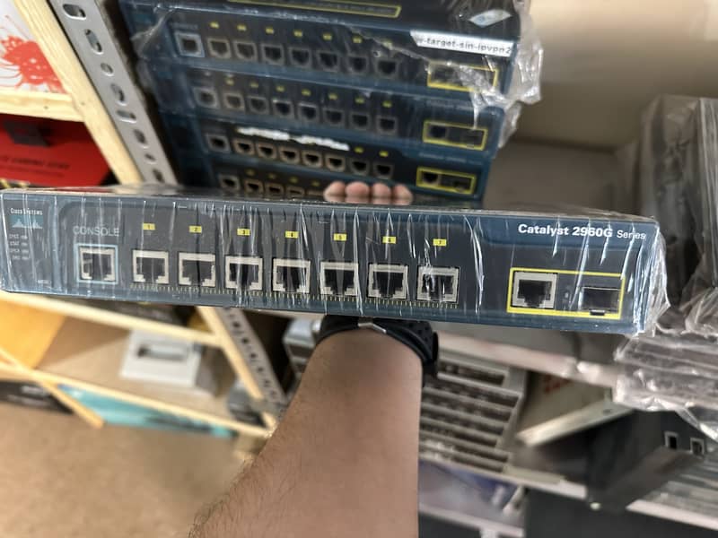 Cisco 2960G 8port switch 1