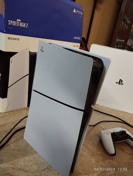 PS 5 SLIM 1 TB 2024 DISC VERSION USA WITH ORIGINAL CONTROLLER 4