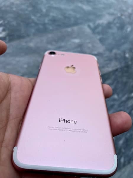 Iphone 7 128 GB 6