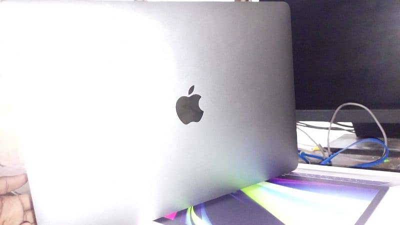 maccbook pro with m1 chip 2020 0