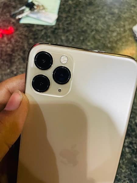 iphone 11 pro max PTA approved 3