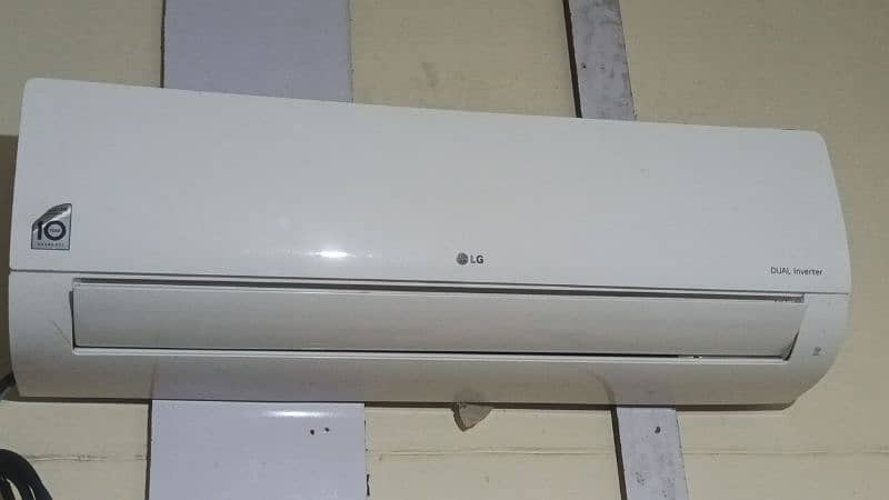 LG dual inverter 02 ton available only serious buy 2