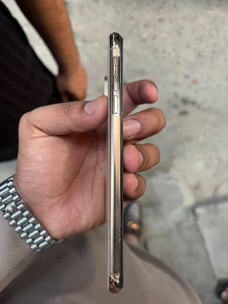 iphone xs max only for sale 3