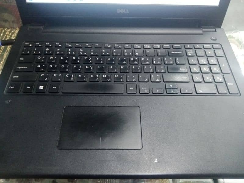 Dell laptop selling for urgent 3