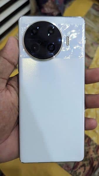 Tecno spark 20pro+ 5