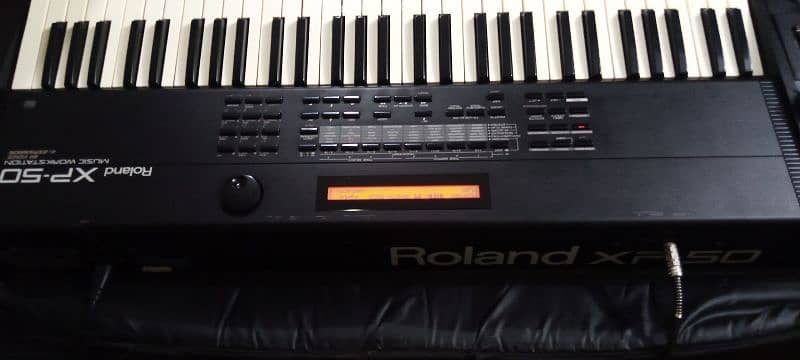 Roland XP 50 Professional Piano Yamaha PSR Keyboard Casio Korg 3