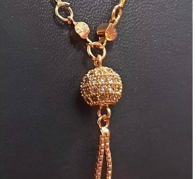 Gold-plated pendant 1