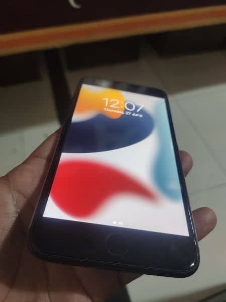 I phone 7 plus 128 gb lush condition bettry health 100% 0
