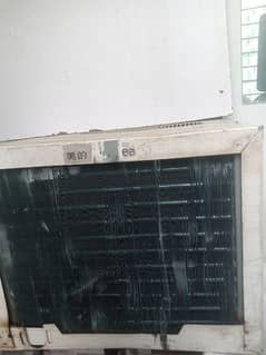 window AC 220 /o. 75 ton