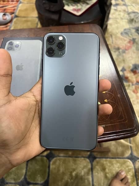 Iphone 11 pro max PTA Approved Green 0
