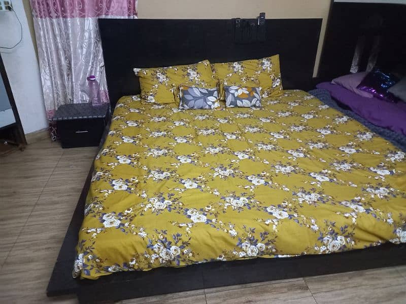 10/10 condition almost new bed just used for 1 month 2