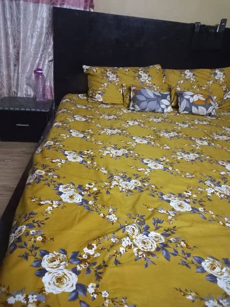 10/10 condition almost new bed just used for 1 month 3