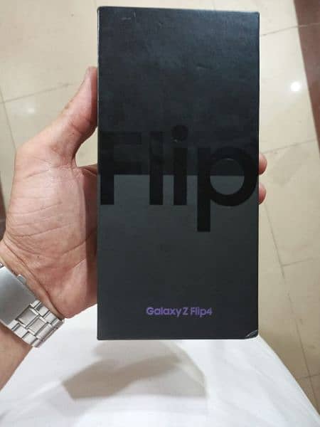 Samsung Flip 4 8/256 (Non PTA) with Box 9