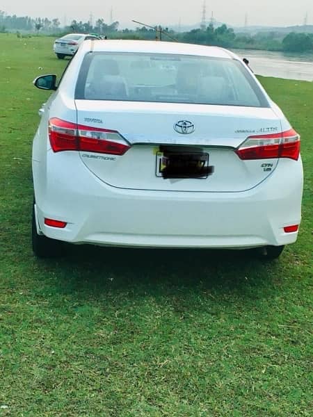 Toyota Corolla Altis 2017 1