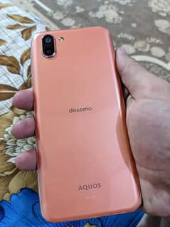 Sharp Aquos R2