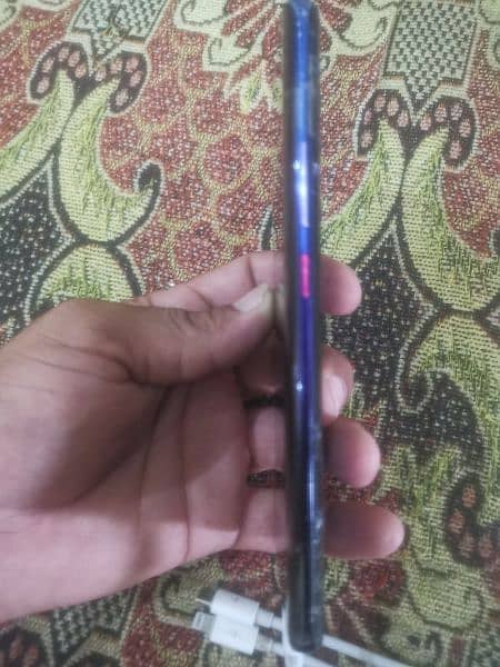 huawei mate 20pro 128gb  read add exchange posibal  pick deakh len 2