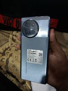 Tecno spark 20 pro plus