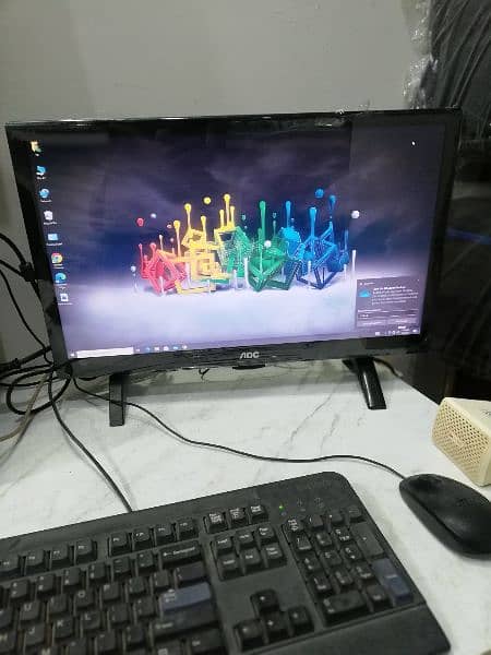 AOC 22" LED Monitor with FHD Display in A+ Condition Fresh UAE Import 2