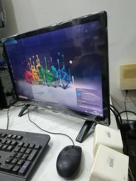 AOC 22" LED Monitor with FHD Display in A+ Condition Fresh UAE Import 5