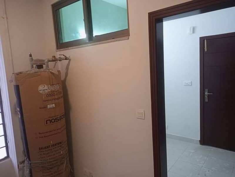 Just Arrived. . 3 Bedrooms Nice Apartment Available For Rent in Askari 11 Block D | HOT Deal, Book Now! 21