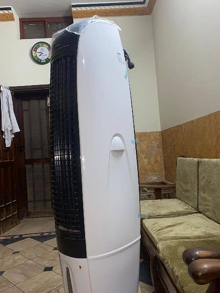 Geepas Tower Air cooler (Big size) with remote control New condition 3
