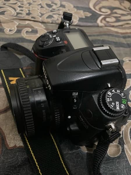 Nikon D7000 with 2 Lenses box and all accessories 4