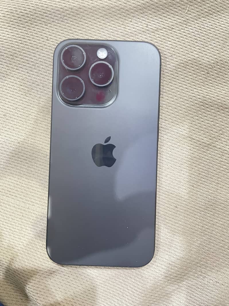 iPhone 15 pro 8