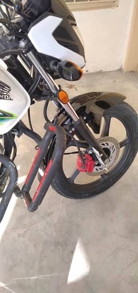 honda CB125F for sale in mint condition 2