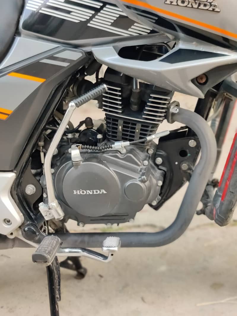 Honda CB 150F 2023 7