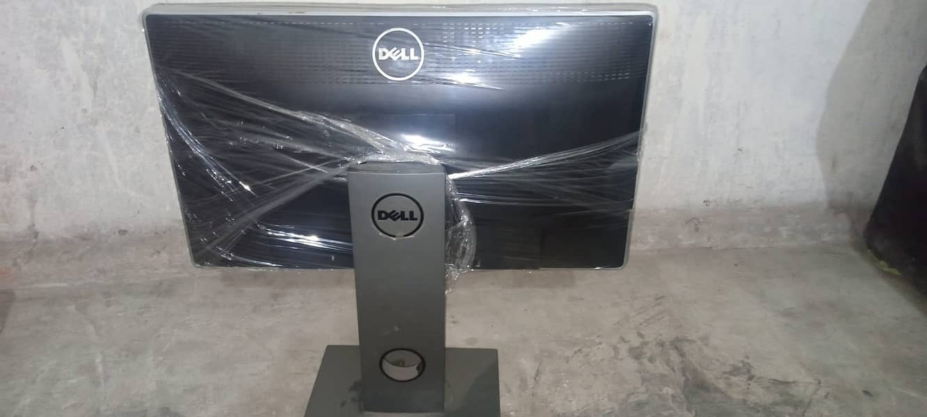 Dell 24 in LCD (1080P gaming) 1