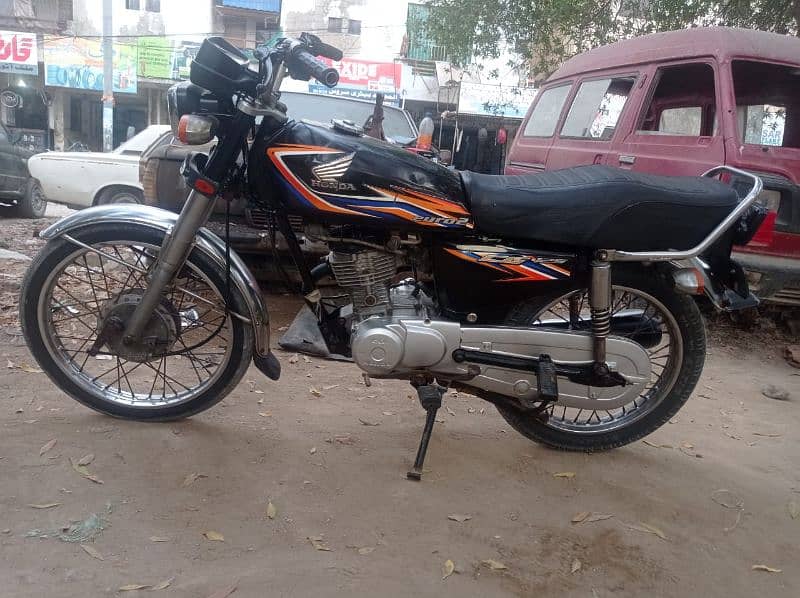 cg 125 2018 Karachi num 4